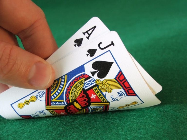 Understand the rules of Blackjack